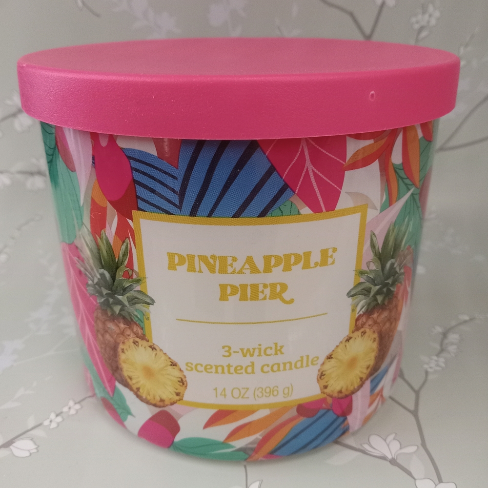 Pineapple Pier 3-Wick Scented Candle - Pink